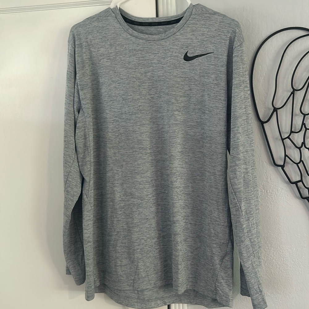 Long sleeve shirt